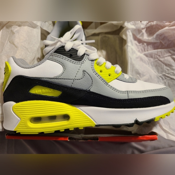 Nike Air Max 90 LTR Sz 4Y - Picture 7 of 9